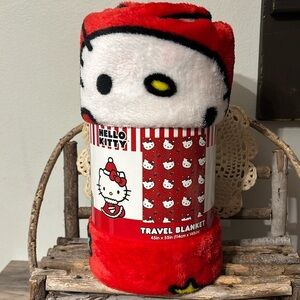 CLOSE OUT NWT HELLO KITTY RED CANDY CANES CHRISTMAS 45 X 55 TRAVEL THROW BLANKET